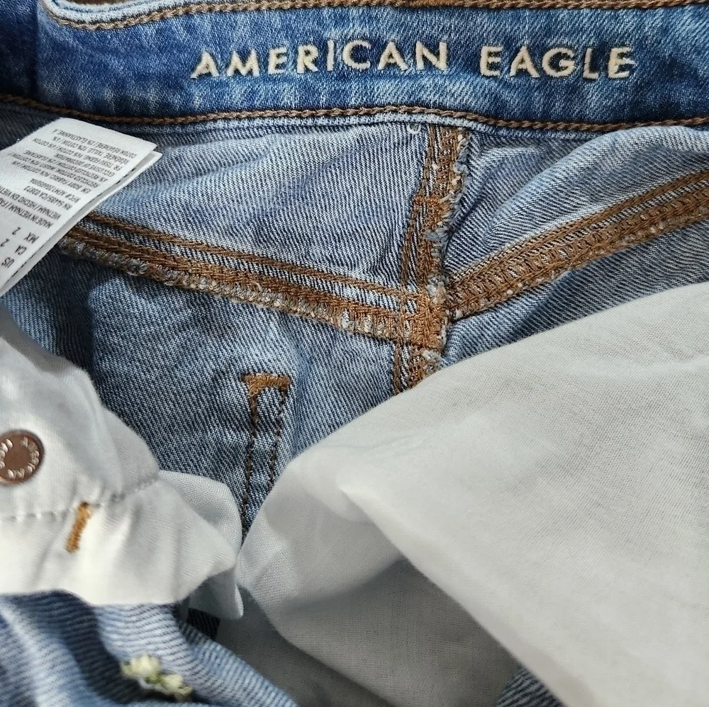 American Eagle High Rise Floral Embroidered Distressed Denim Mom Shorts